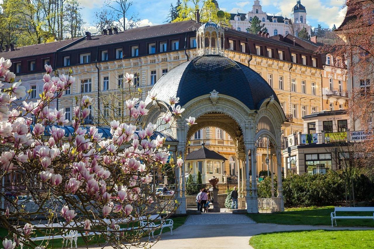 Krivan Hotel Karlsbad Exterior foto