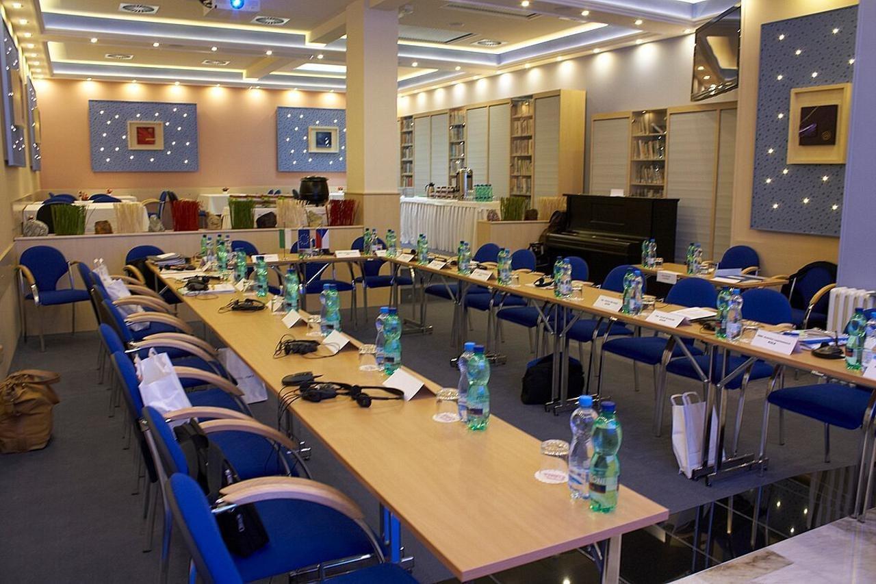 Krivan Hotel Karlsbad Exterior foto